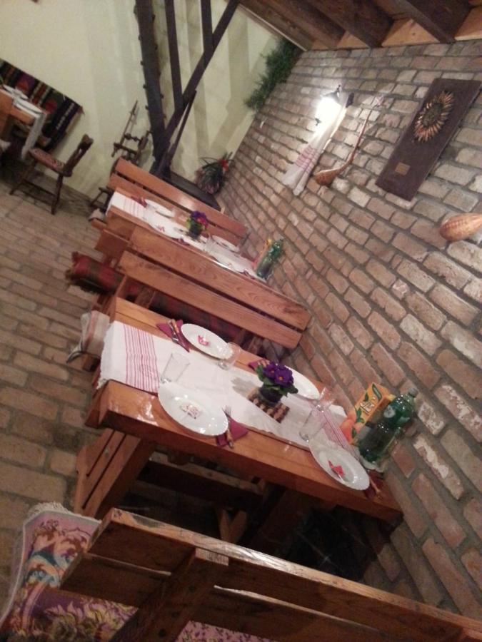 Snasini Kucari Bed & Breakfast Gradiste Luaran gambar